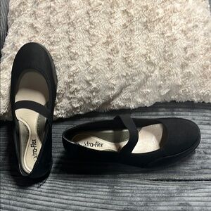 Extra-Flex Black Mary Jane Flats